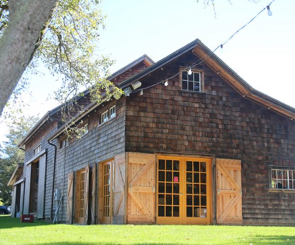 barn venue wedding